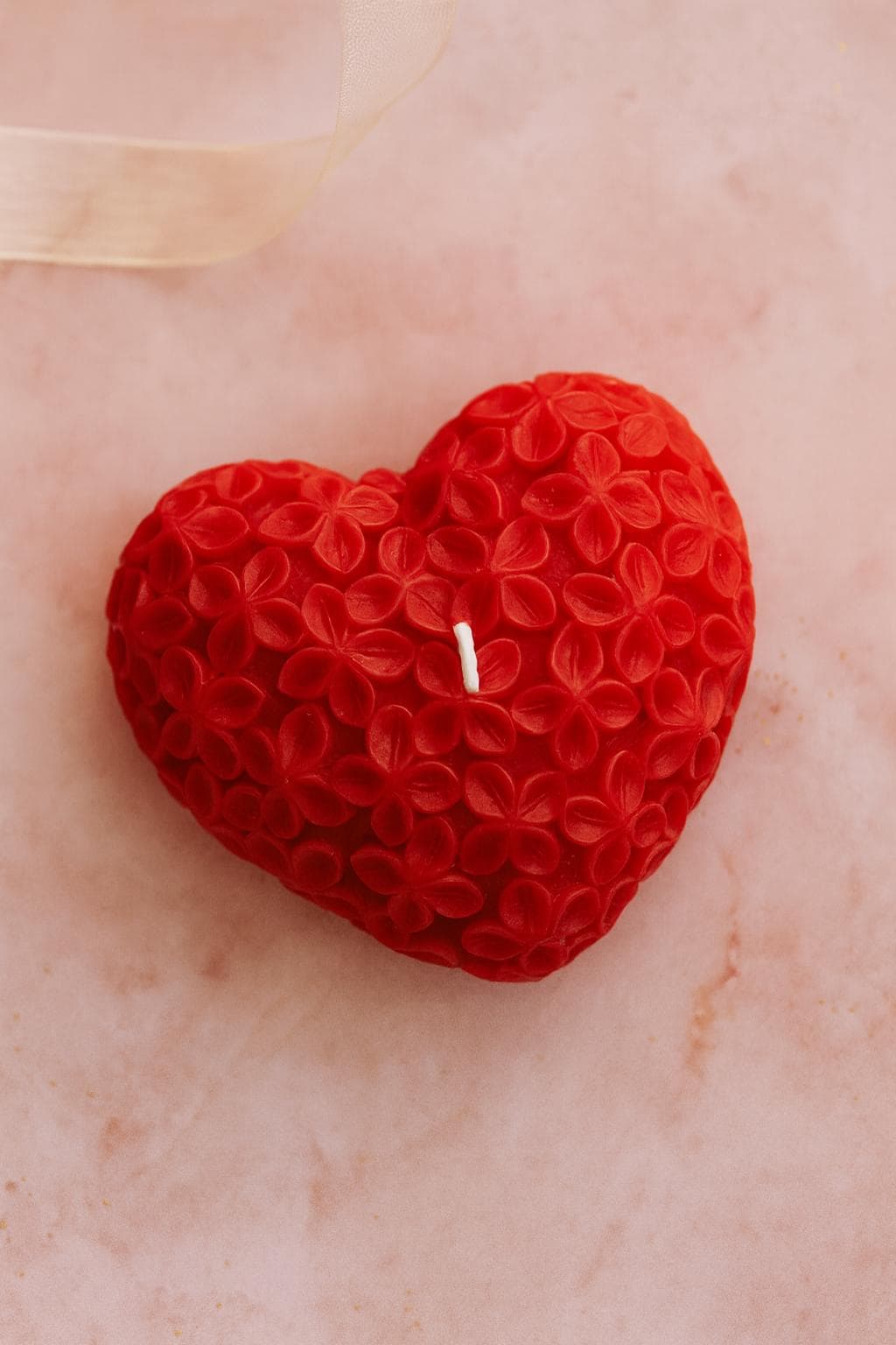 Handmade Heart Candle – 3D Floral Texture Soy Wax Candle, Romantic Home Decor, Aesthetic Flower Heart Candle